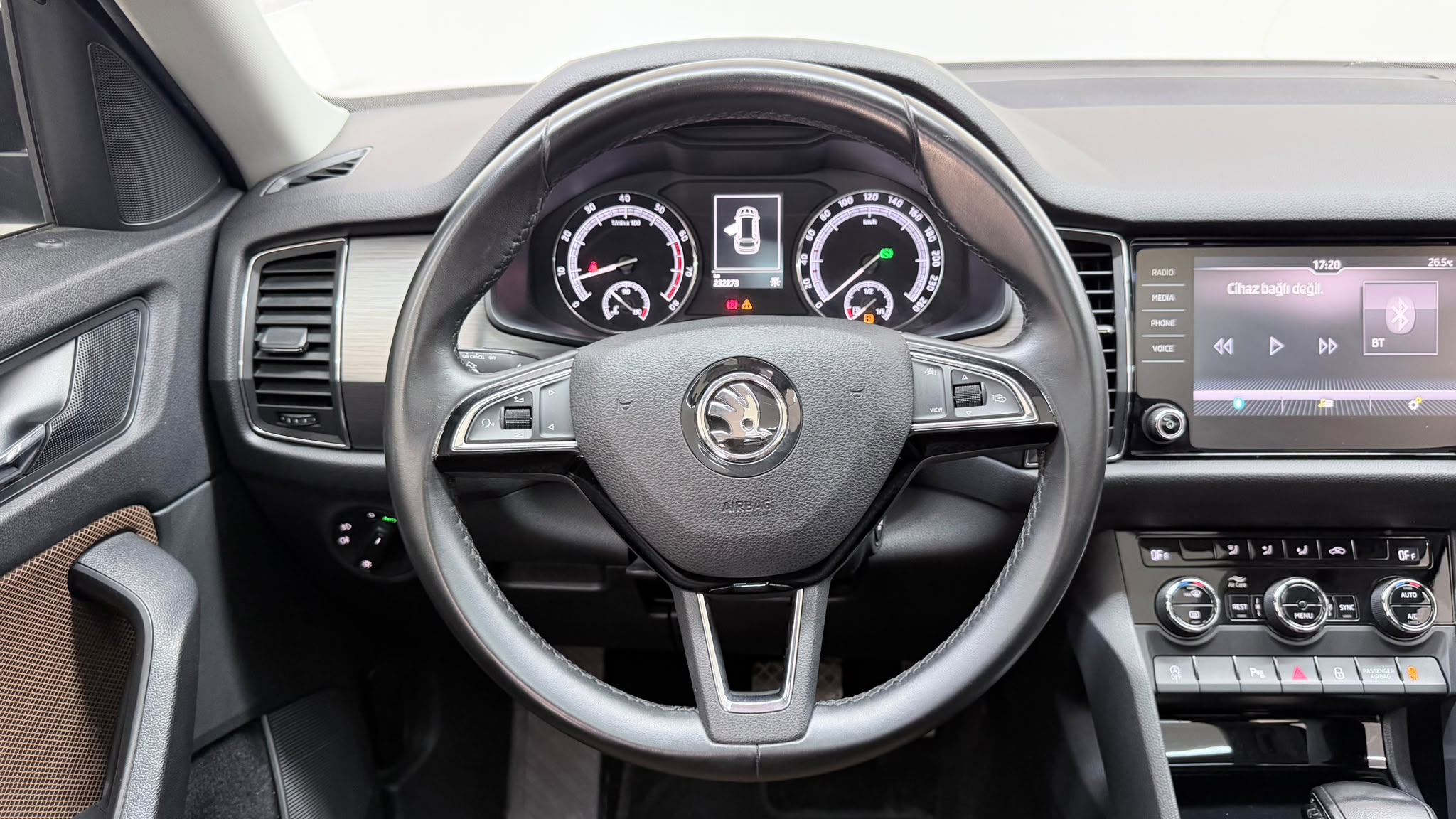 SKODA KODIAQ 9